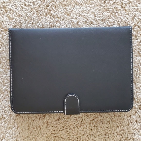 NEW - Supersonic -2 in 1 - 9" Tablet Keyboard Case - Picture 4 of 6